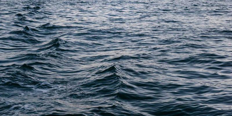 银发经济的“疯狂”蓝海：当创意设计与流行文化重塑适老化新赛道